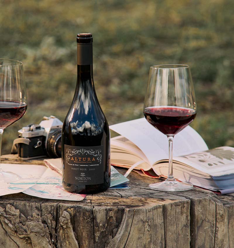 Altura Pinot Noir